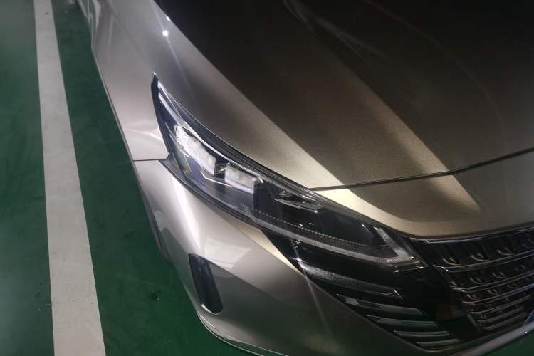 Used Nissan Teana 2024 2.0L XE Genuine Edition Right Front Headlight