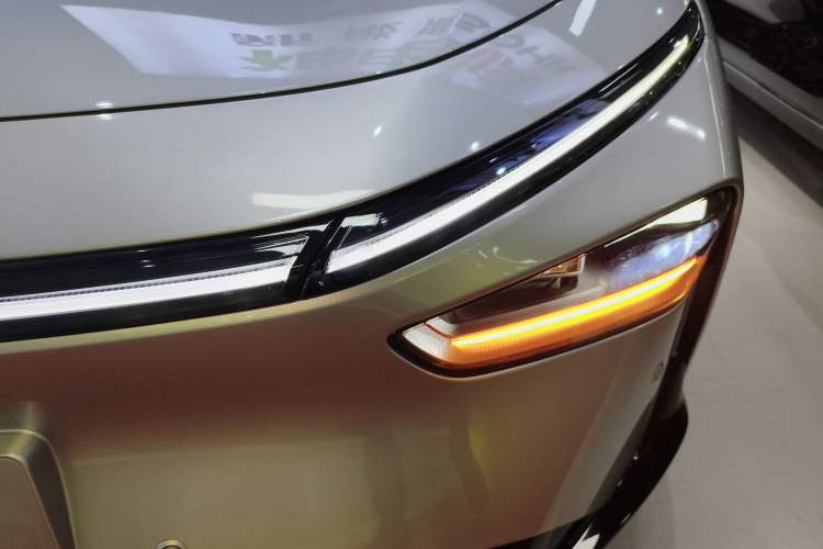 Used XPeng P7+ 2024 Long-Range Max Left Front Headlight