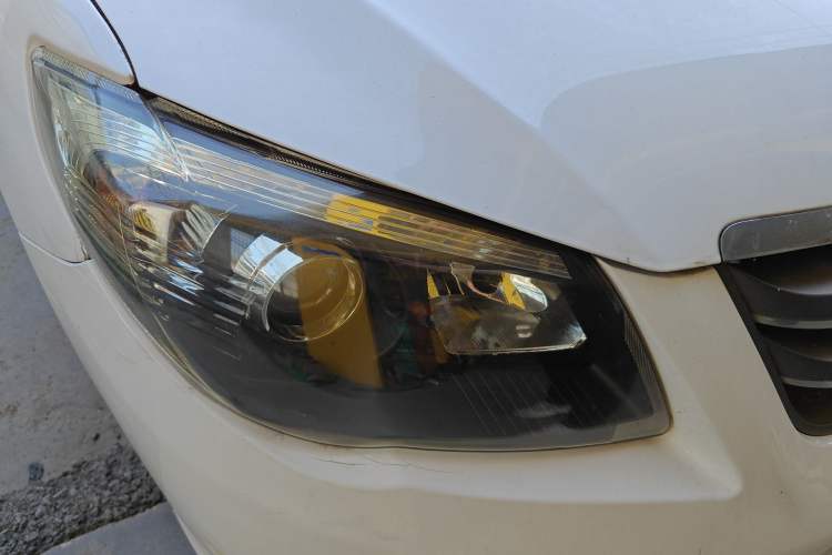 Used BYD L3 2012 1.5L Manual Comfort Edition Right Front Headlight