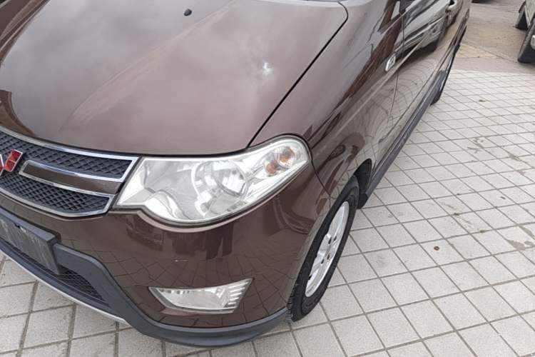 Used Wuling Hongguang 2013 1.2L S Comfort Model China IV Standard