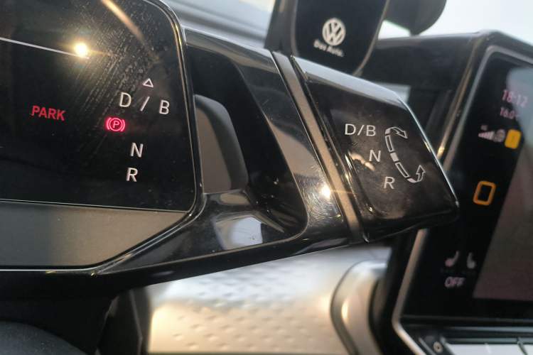 Used Volkswagen ID.6 X 2021 Pure Edition
