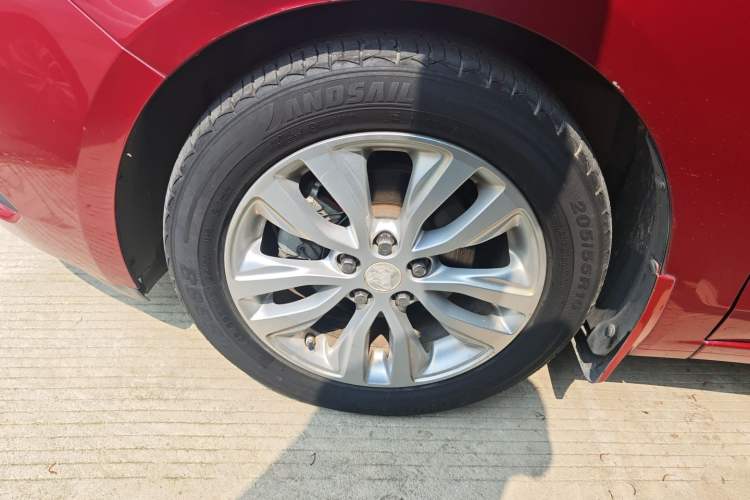 Used Buick GT 2018 15T Dual-Clutch Elite Model China V Standard
