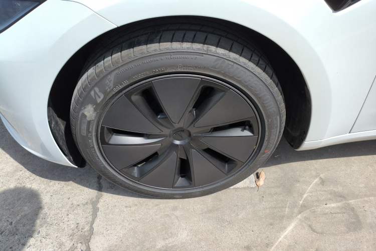 Used Tesla Model 3 2025 Model Revised Rear-Wheel-Drive Version
