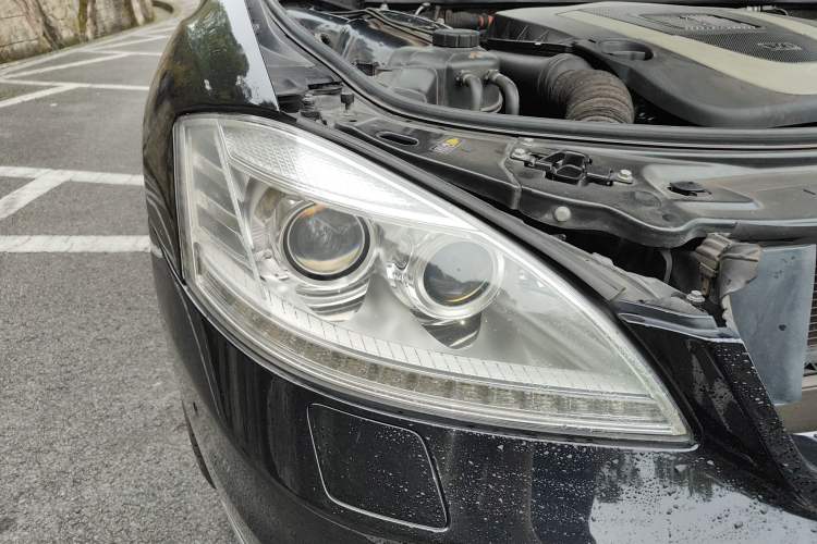 Used Mercedes-Benz S-Class 2010 S 400 L HYBRID
