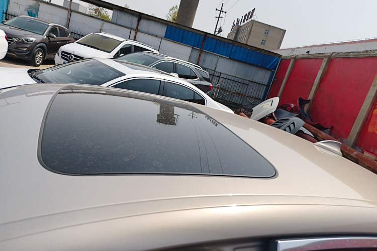 Used BMW 5 Series 2018 528Li Launch Special Edition Roof