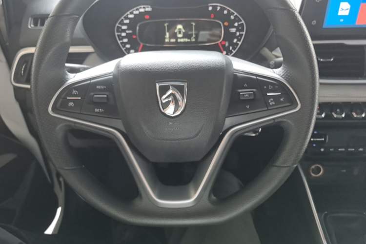 Used Baojun 510 2017 1.5L Manual Fashion Model