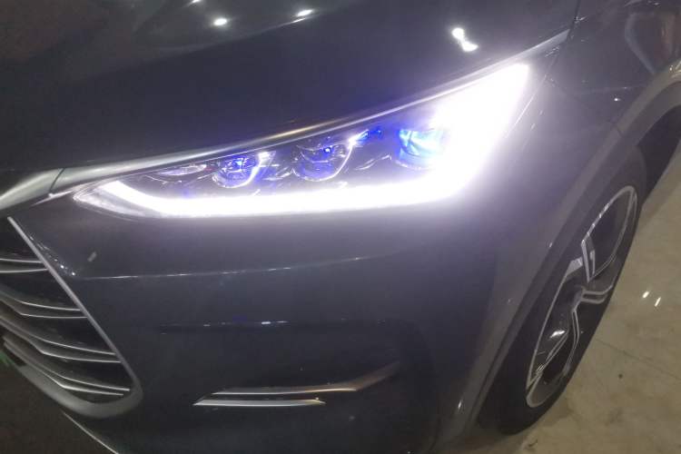 Used BYD Tang New Energy 2021 DM 2.0T Four-Wheel Drive Performance Edition Prestige Model
