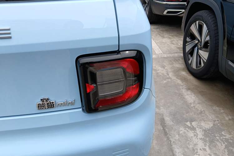 Used Geely Galaxy Panda 2023 Panda Mini 200km Endurance Bear
