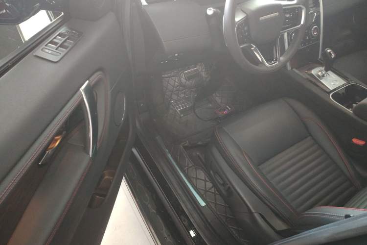 Used Land Rover Discovery Sport New Energy 2022 Facelifted P300e Plug-in Hybrid Electric Version Driver Seat