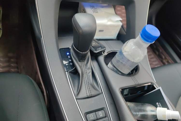 Used Toyota Avalon 2019 2.0L Ambition Edition China VI