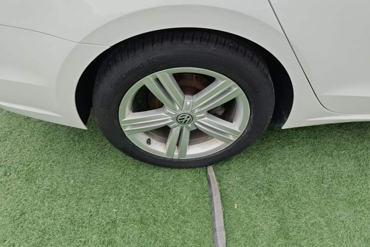 Used Volkswagen Lamando 2015 280TSI DSG Comfort Edition
