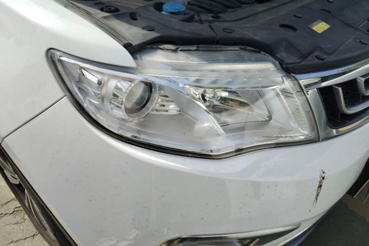 Used Geely Auto Emgrand X7 Sport 2016 1.8TD Automatic ZhiShang Model Exterior 6