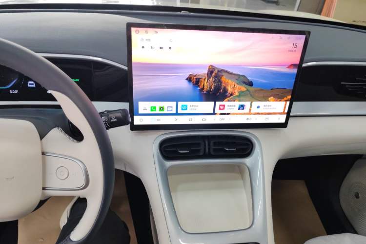 Used Geely Galaxy Geome 2026 Model 310km Dream Edition Audio And AC Panel