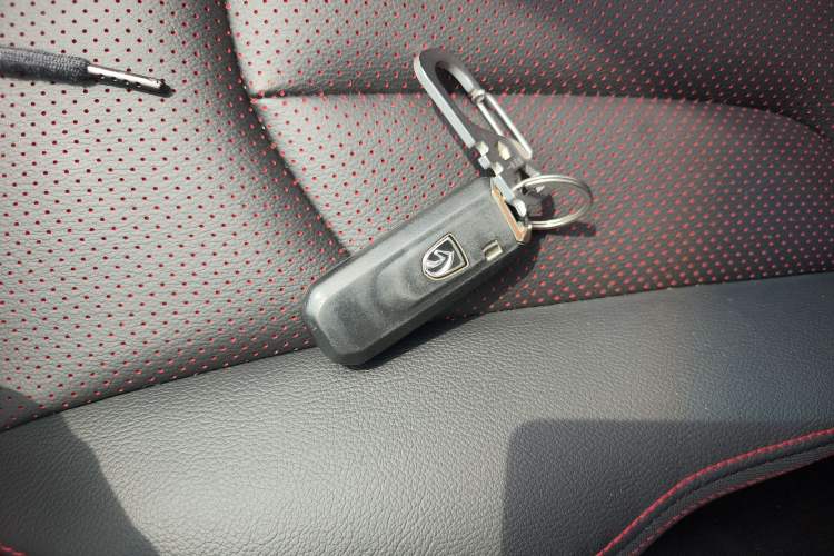 Used Baojun 560 2015 1.8L manual luxury version Vehicle Key