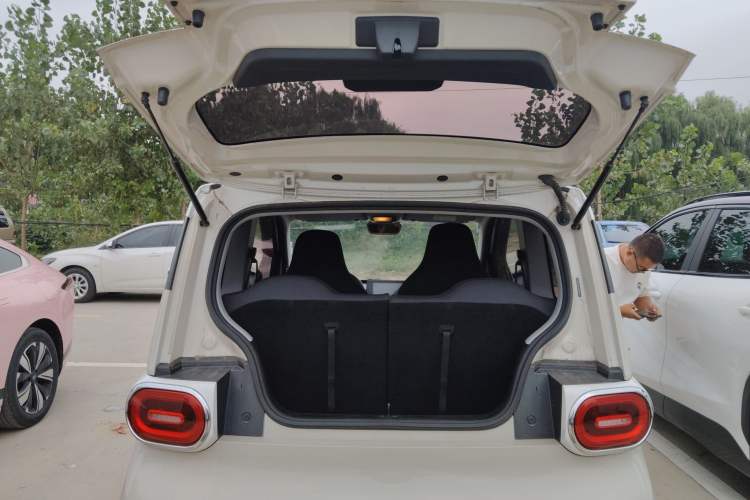 Used Wuling Hongguang MINIEV 2024 3rd Generation 215km Advanced Version