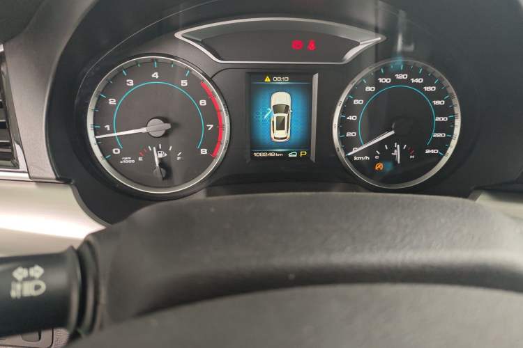 Used Haval H7 2017 Red-Label H7 2.0T Automatic Elite Model Odometer Close Up