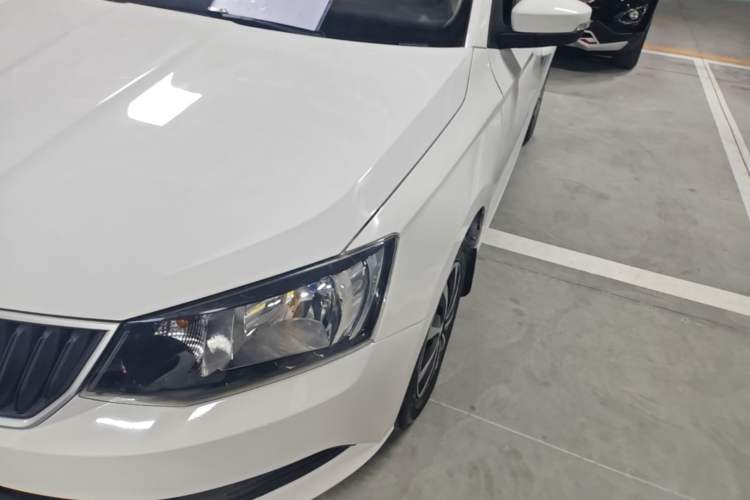 Used Skoda Fabia 2015 1.4L Manual Front-Wheel Drive Model
