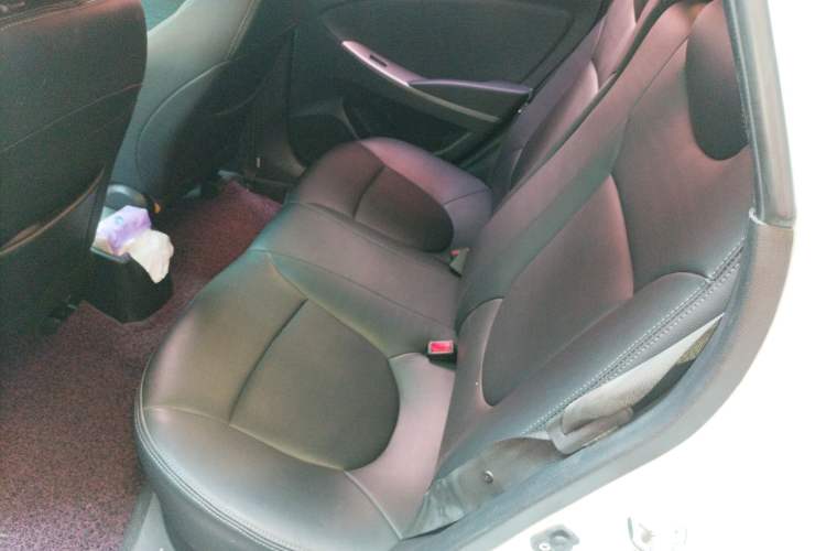 Used Hyundai Verna Ray 2014 1.4L Automatic GLX