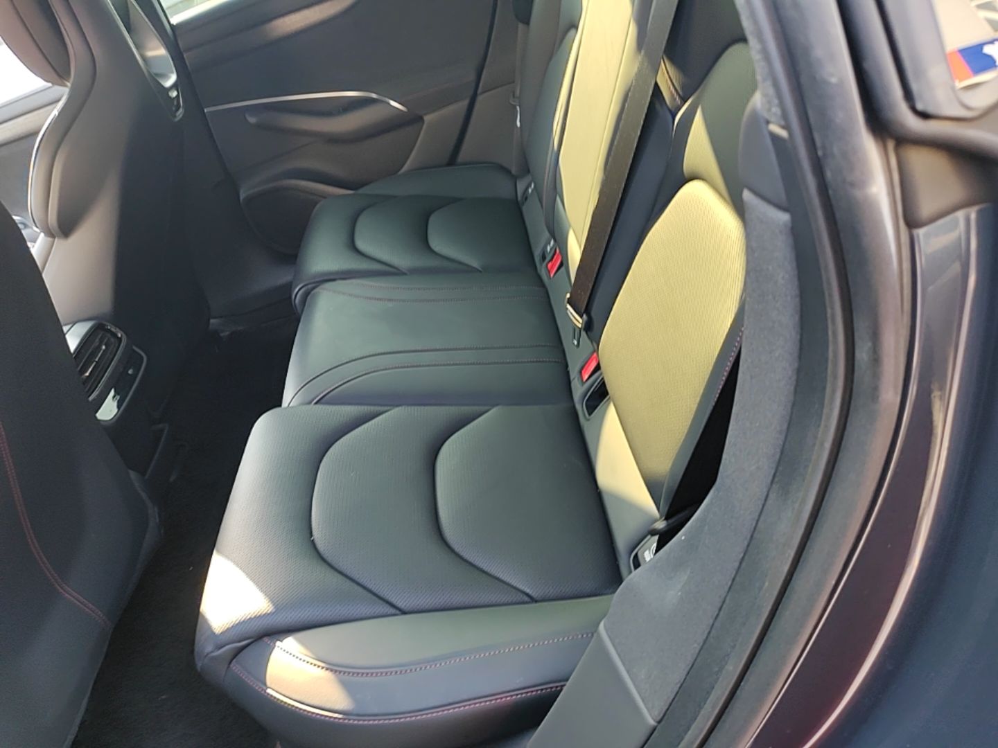 Xiaomi Auto SU7 2024 Rear-Drive Standard Founder Edition — снимка 20