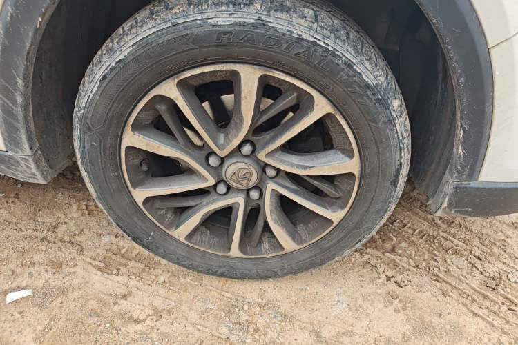 Used Baojun 730 2019 1.5L Manual Fashion Model 7-seater National V