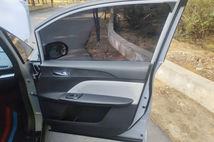 Used Venucia VX6 2025 Large Flat-Layout 520 Pro