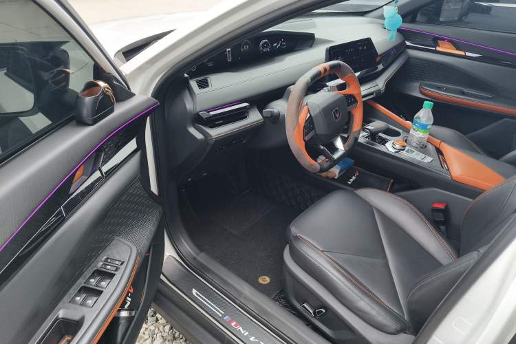 Used CHANGAN UNI-V 2022 1.5T Prestige Version