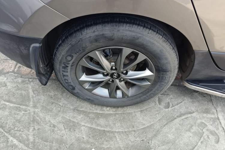 Used Hyundai ix35 2013 2.0L Automatic 2WD Comfort GL China IV Standard
