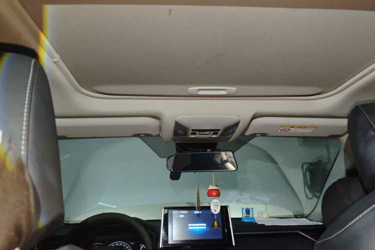 Used Toyota RAV4 2020 2.0L CVT Two-Wheel Drive Fashion PLUS Edition Headliner