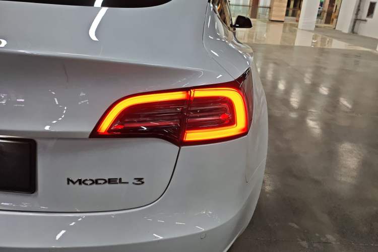 Used Tesla Model 3 2022 Rear-Wheel-Drive Version
