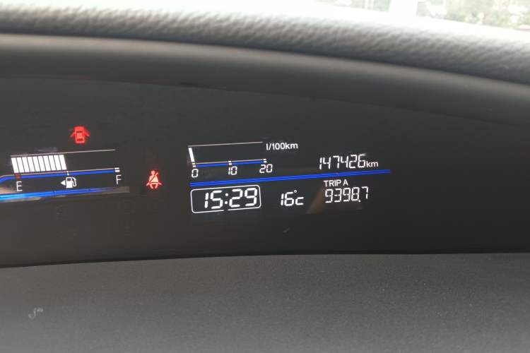 Used Honda Jade 2016 1.8L Automatic Comfort Elite Version 5 Seats
