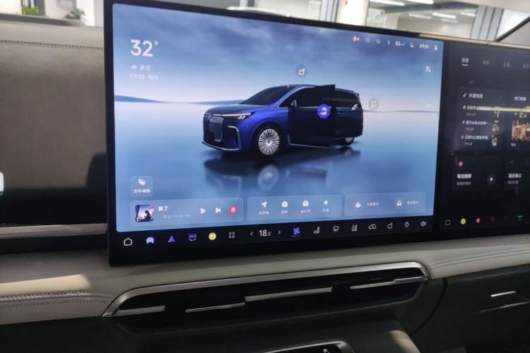 Used VOYAH Dream 2025 PHEV Four-Wheel-Drive Flagship Kunpeng Edition