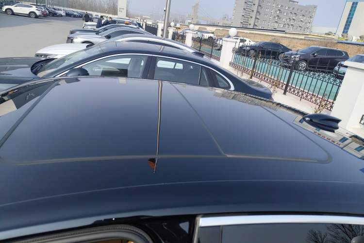 Used Hongqi H9 2024 2.0T Qixiang Luxury Business Edition