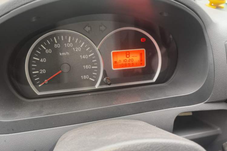 Used BAIC Weiwang 306 2013 1.2L Value Edition Basic CNG 7-seater A12 China IV
