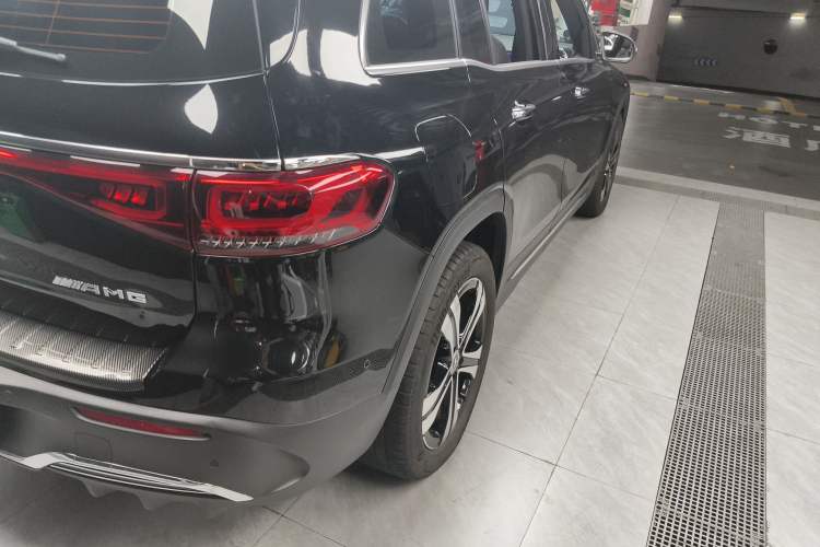 Used Mercedes-Benz EQB 2023-Year Restyled EQB 350 4MATIC
