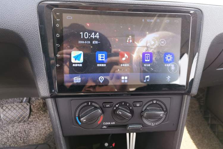 Used Skoda Rapid 2019 1.5L Automatic Comfort Edition China VI Standard Audio And AC Panel