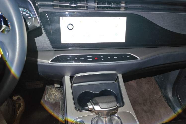 Used CHANGAN OSHAN X7 2020 1.5T Automatic Prestige Edition Audio And AC Panel