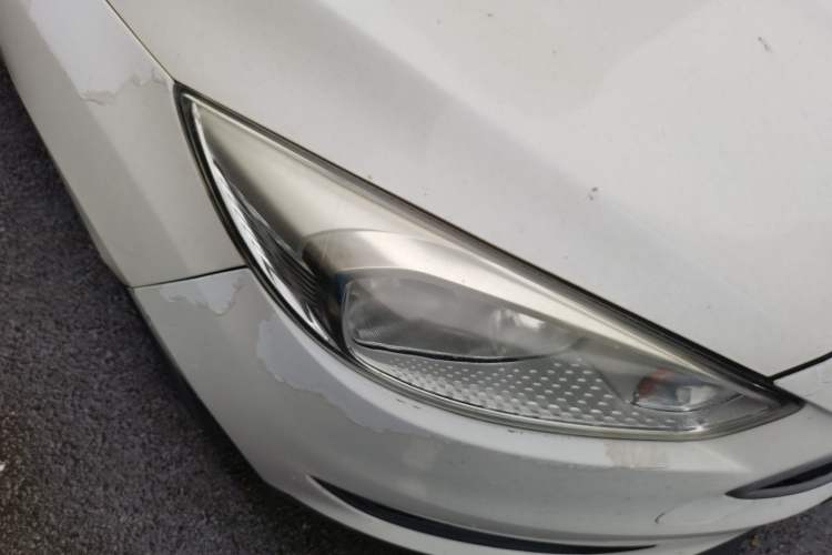 Used Ford Focus 2015 Hatchback 1.6L Automatic Comfort Model Right Front Headlight