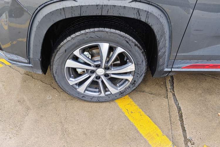 Used CHANGAN CS35PLUS 2022 Blue Whale NE 1.4T DCT Luxury Model Left Front Wheel Hub