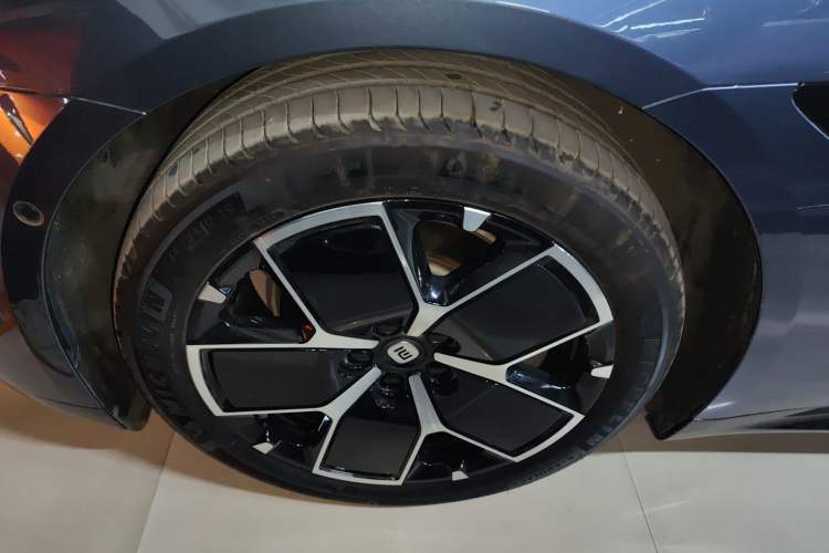 Used Xiaomi Auto SU7 2024 Rear-Drive Long-Range Intelligent Driving Version