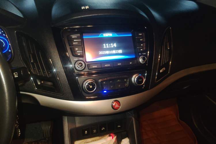 Used JAC Refine S5 2013 2.0T Manual Luxury Edition
