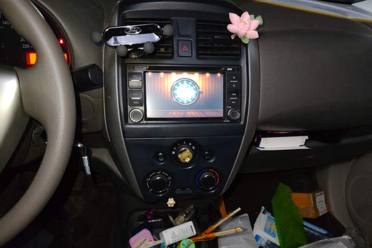 Used Nissan Sunny 2015 1.5XE Manual Comfort Edition Audio And AC Panel