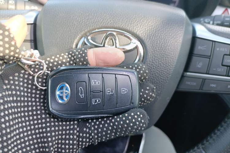 Used Toyota Sienna 2021 2.5L Hybrid Ultimate Edition