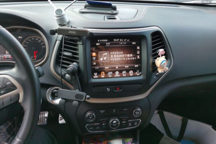 Used Jeep Cherokee 2016 2.0L Superior Edition