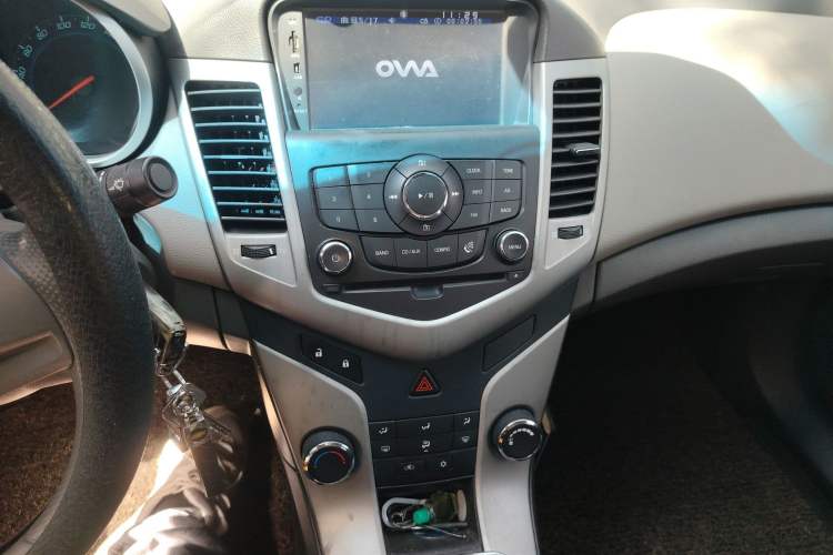 Used Chevrolet Cruze 2012 1.6L SL MT
