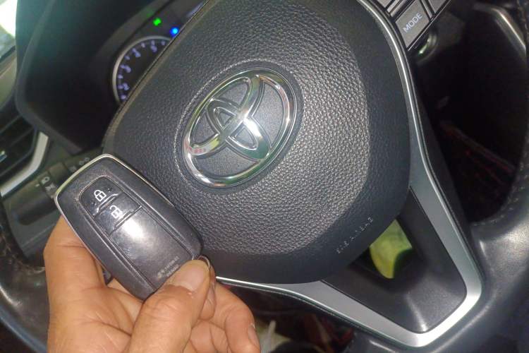 Used Toyota Wildlander 2021 2.0L CVT 4x4 Luxury Edition