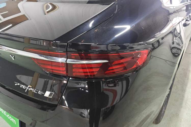 Used Geely Auto Preface 2026 Model Oriental Yao 1.5TD Fuyao Edition Right Rear Taillight