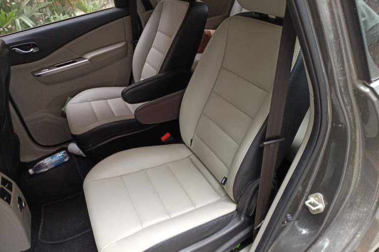 Used FORTHING S500 2016 1.6L Manual Luxury Model