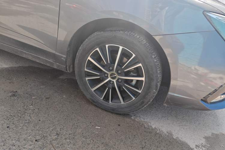 Used Roewe i5 2021 1.5L CVT Diamond Edition