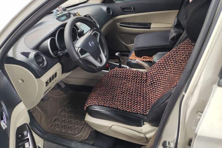 Used Changan Eado 2014 1.6L Manual Luxury Model
