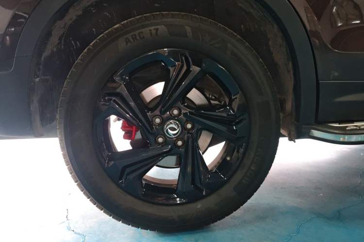 Used Dongfeng Aeolus AX7 2016 2.0L Automatic Zhiyi Trim Right Rear Wheel Hub